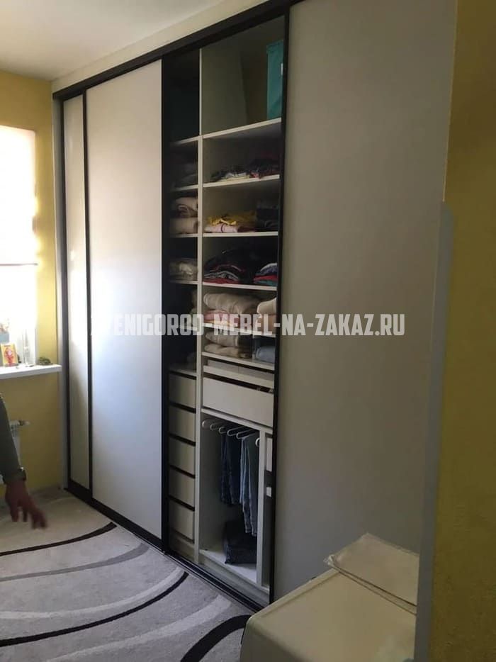 Офисная мебель на заказ в Звенигороде